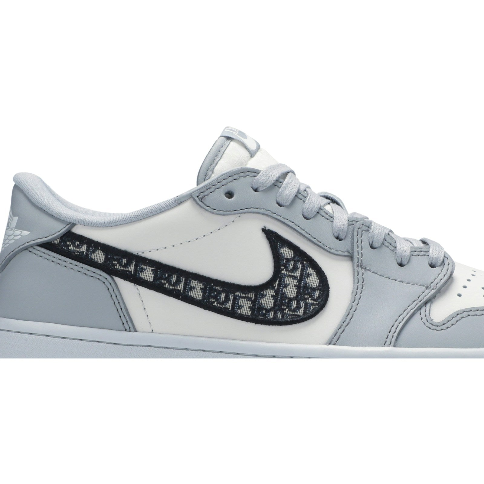 DIOR X AIR JORDAN 1 LOW ‘WOLF GREY’